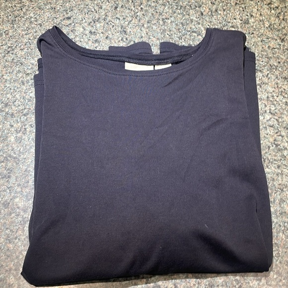 L.L Bean Women’s 2X black long sleeve base layer round neck FLAWS - Picture 11 of 11